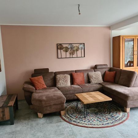 Ferienwohnung Burgblick Pelm المظهر الخارجي الصورة