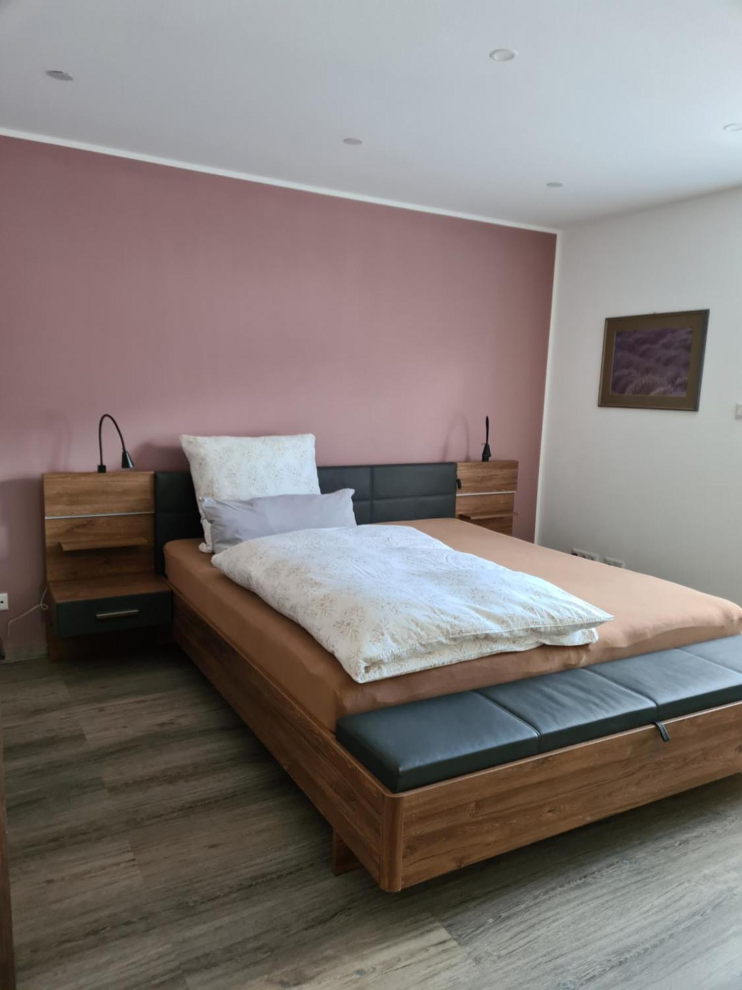 Ferienwohnung Burgblick Pelm المظهر الخارجي الصورة